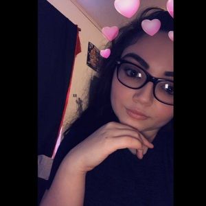 Meet your Posher, Ashliegh